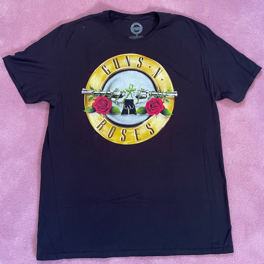 Guns and Roses 2021 Tour t-shirt, size XL